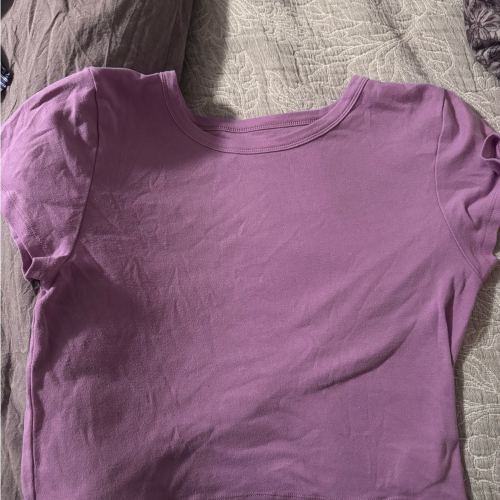 American Eagle Outfitters Mauve Short Sleeve Tee